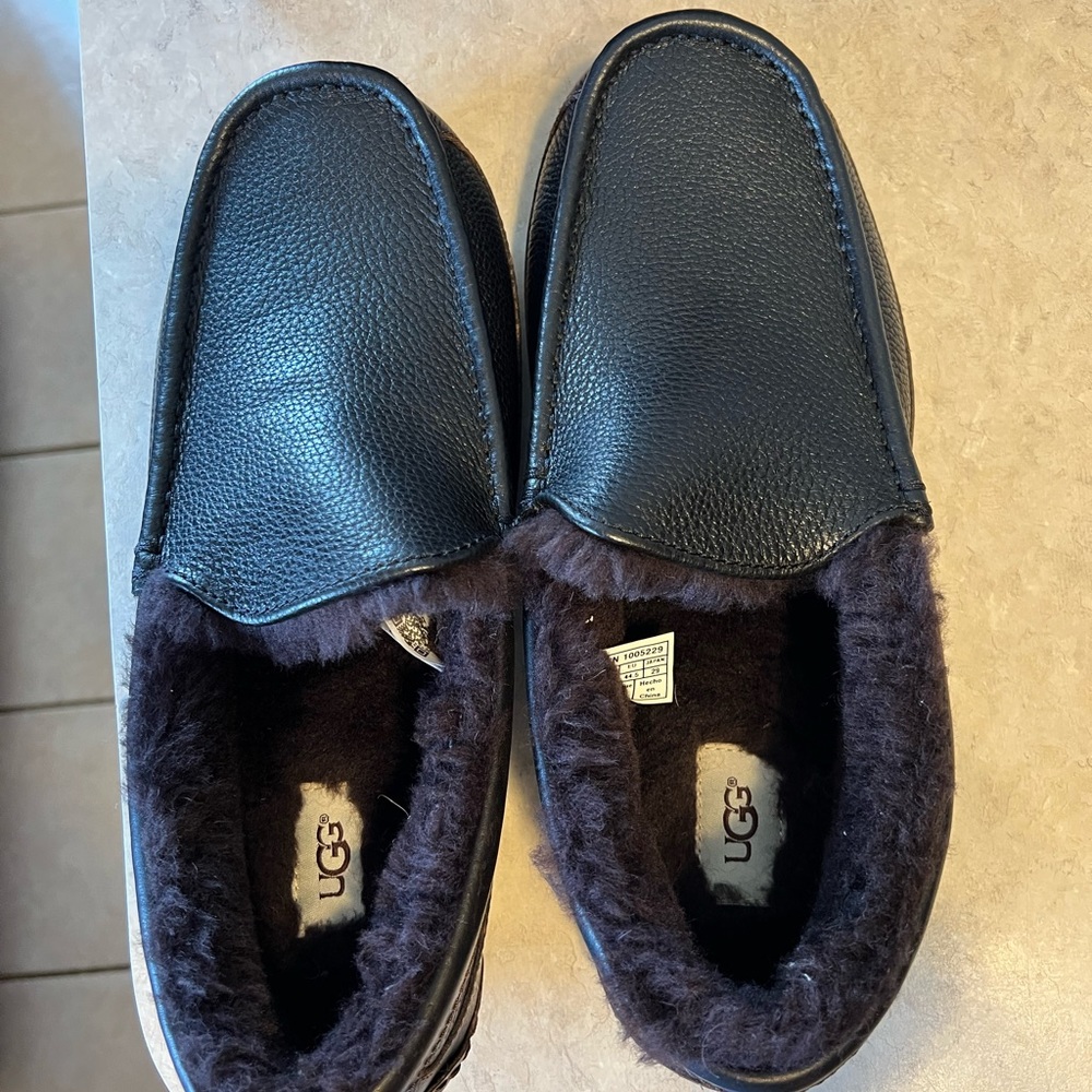COPY - Men’s UGG Ascot Slipper | Size: 11